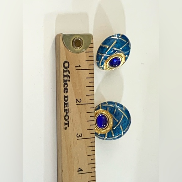 RARE - Signed Two Sisters Clip on Earrings.Gold plated.Blue Cabochons,Enamel. - Picture 12 of 12
